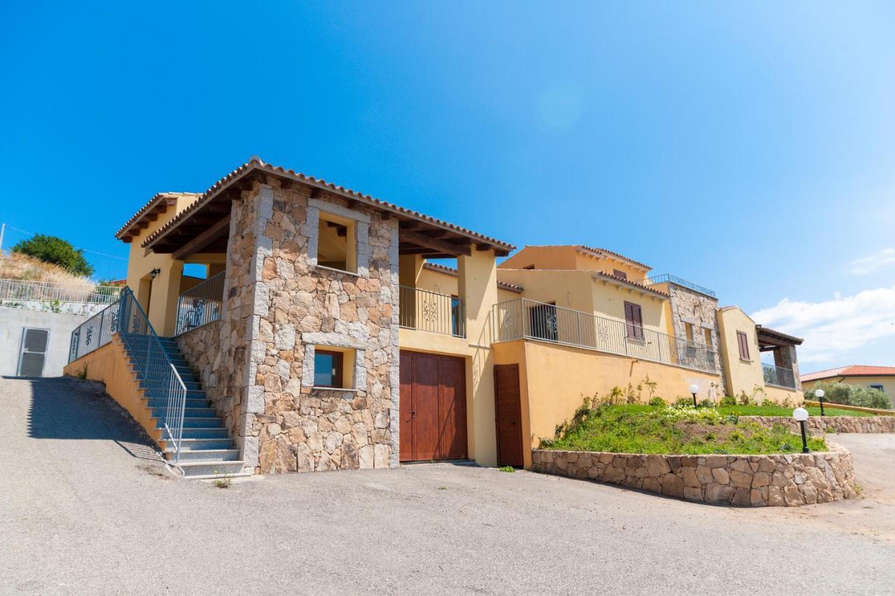 Corte Di Gallura Budoni Exterior photo